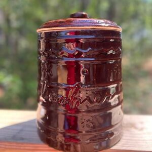 Vintage Marcrest "Daisy and Dot" stoneware cookie jar from the 1950s